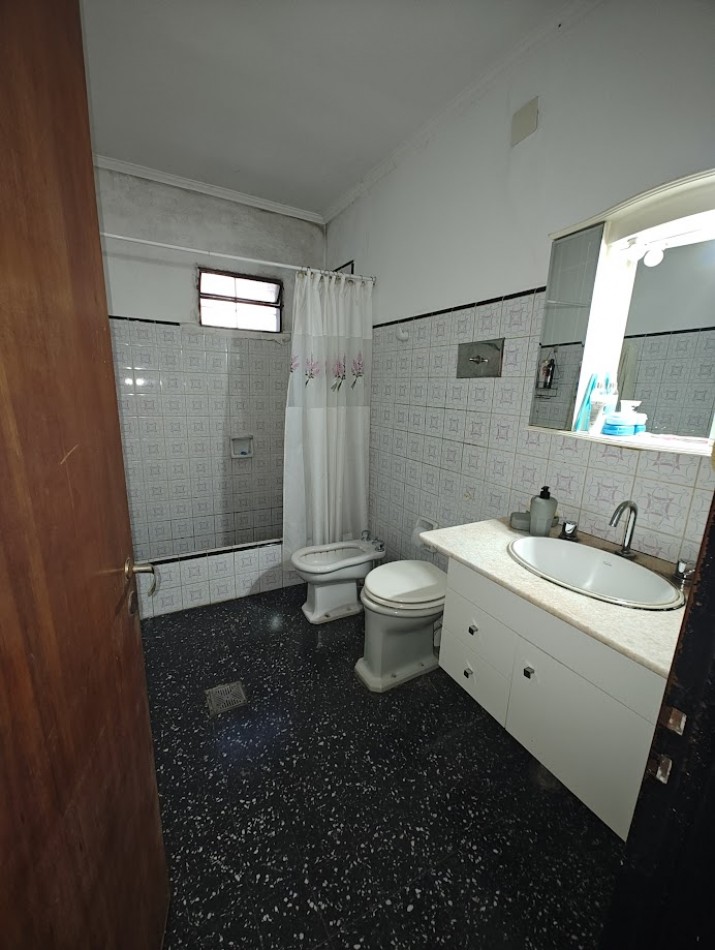 VENDO CASA EN CALLE MACIA 784