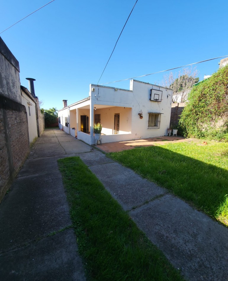 CASA A LA VENTA EN CALLE 3 DE FEBRERO