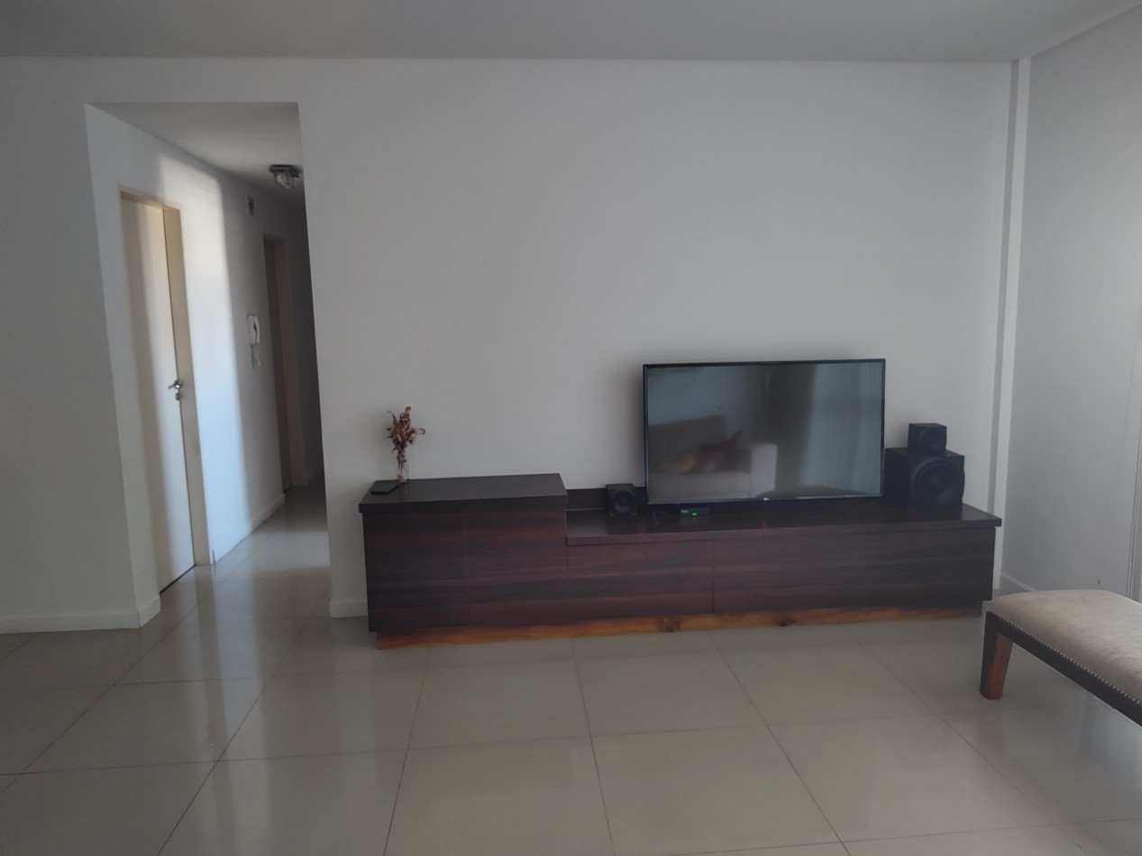 SEMIPISO EN VENTA EN CALLE ROSARIO DEL TALA Y SAN JUAN