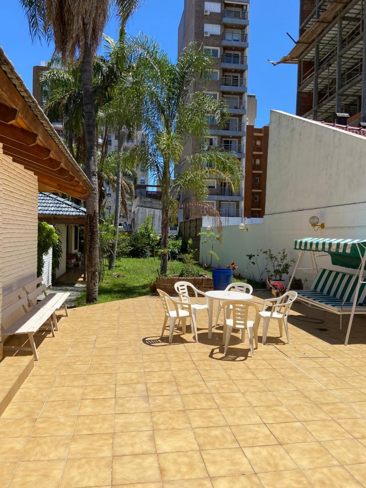 CASA A LA VENTA EN ZONA PARQUE 